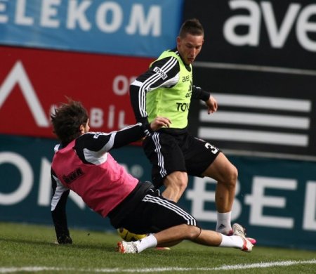 Beşiktaş'ta derbi hazırlıkları sürüyor