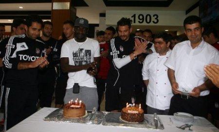 Beşiktaş'ta Ersan Adem Gülüm’e doğum günü kutlaması
