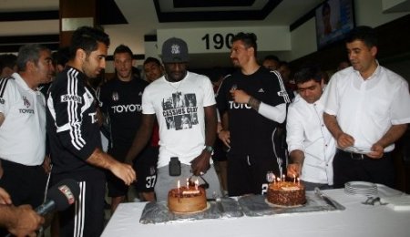 Beşiktaş'ta Ersan Adem Gülüm’e doğum günü kutlaması