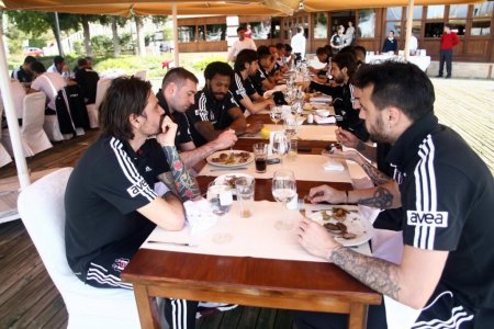 Beşiktaş'ta futbolcular stres attı