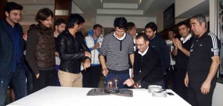 Beşiktaş'ta Necip Uysal’a sürpriz doğum günü