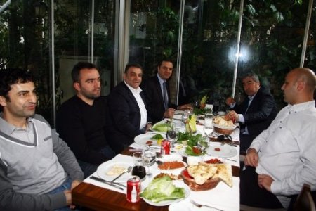 Beşiktaş'ta önce antrenman sonra moral yemeği