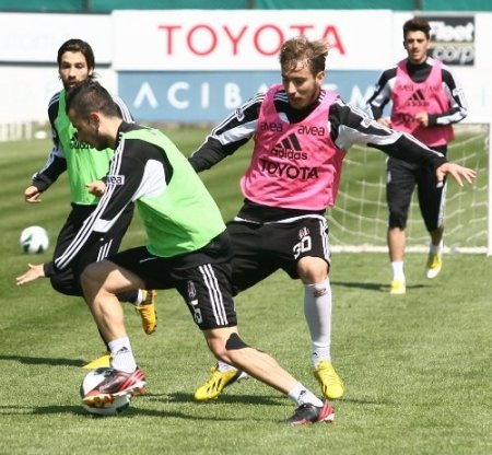 Beşiktaş'ta önce antrenman sonra moral yemeği