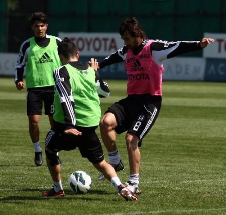 Beşiktaş'ta önce antrenman sonra moral yemeği