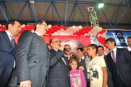 Beşir Atalay: Kürt kardeşlerimizin bütün hak hukukunun garantisi biziz