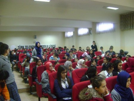 Beşiri Kaymakamı Ayşe Şeyda Çağlar öğrencilere buluştu