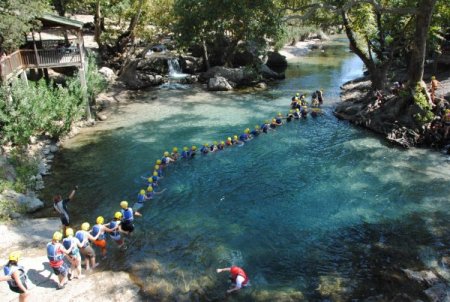 Beşkonak'ta 50 bin Rus turist kanyon turuna çıktı
