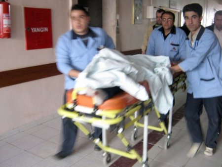 Besni'de Trafik Kazası: 1 Ölü, 2'si Ağır 7 Yaralı