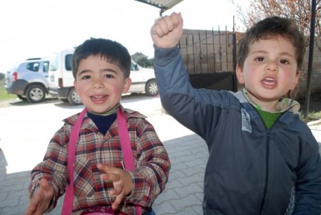 'Beşşar' İsmini Verdikleri Çocuklarına Artık 'Beşir' Diye Sesleniyorlar