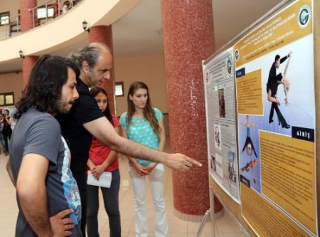 BESYO öğrencilerinden poster sunumu!