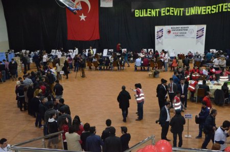 BEÜ öğrencileri kan kampanyasıyla rekora hazırlanıyor