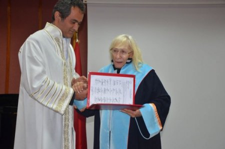 BEÜ'den, Alev Alatlı'ya fahri doktora unvanı