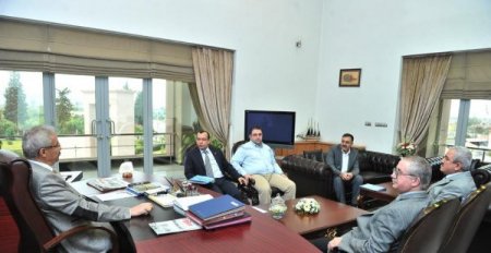 Beyaz Ay Derneği'nden Vali Cerrah’a ziyaret