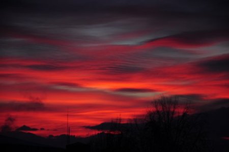 Beyaz şehirde güne rengarenk uğurlama