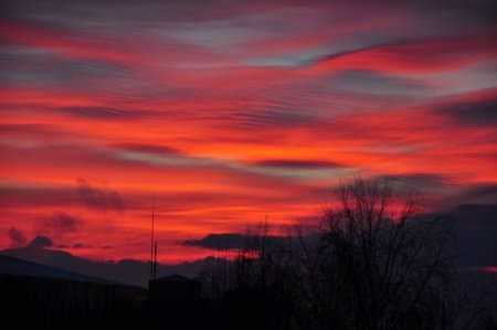 Beyaz şehirde güne rengarenk uğurlama