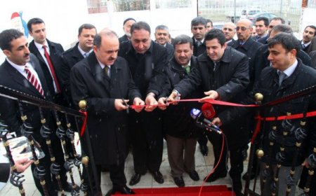 Beyaz Zambak Çocuk Kreşi'ni Vali Erol açtı
