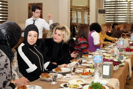 Beyazay Derneği Muğla Şubesi kadınlarla kahvaltıda biraraya geldi