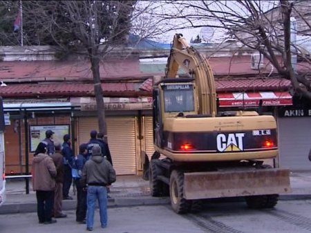Beyazıt Camii Çevresindeki Tarihi Dokuyu Bozan Barakalar Yıkıldı