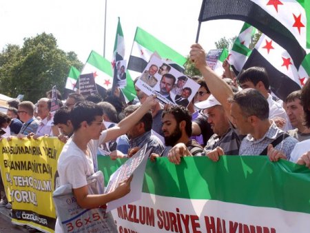 Beyazıt'ta Arakan Ve Esed Protestosu