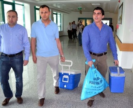 Beyin kanamasından hayatını kaybeden kadının organları 3 kişiye umut oldu