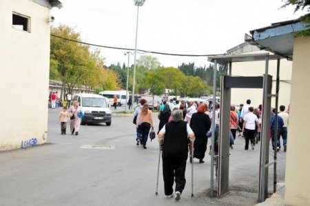 Beylikdüzü Belediyesi'nden yardım sandığı servisi