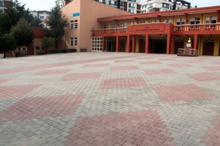Beylikdüzü'nde okullar yenileniyor