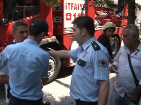 Beyoğlu Polisinden Medyaya Yasak, Vatandaşa Serbest