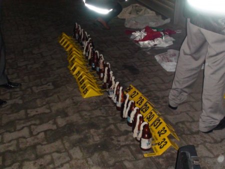 Beyoğlu’nda Ele Geçirilen Bomba Ve Molotoflar İnceleniyor