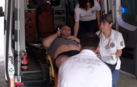 Beyoğlu'nda gündüz vakti gasp girişimi