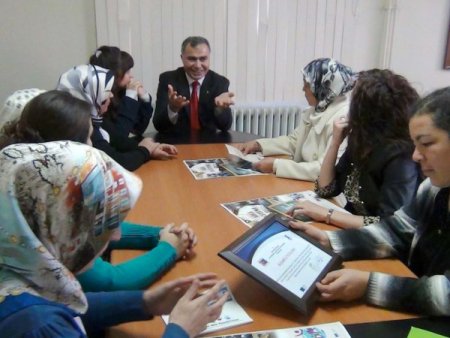 Beypazarı'nda anneler 'Avrupa'da anne-çocuk ilişkisini' inceledi