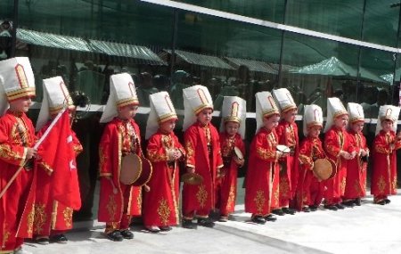 Beypazarı'nda öğrenciler yararına kermes düzenlendi