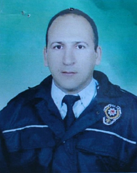 Beyşehir Gölü'nde Boğulan Polis Memuru İzmir'de Toprağa Verildi