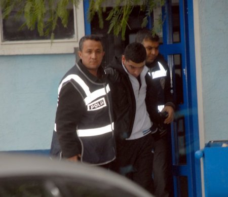 Bıçakla Öldürülen Gencin Katil Zanlıları Adliyede