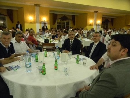 Biga Bahar Koleji'nden tanıtım yemeği