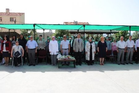 Biga Halk Eğitim Merkezi yıl sonu sergisini açtı