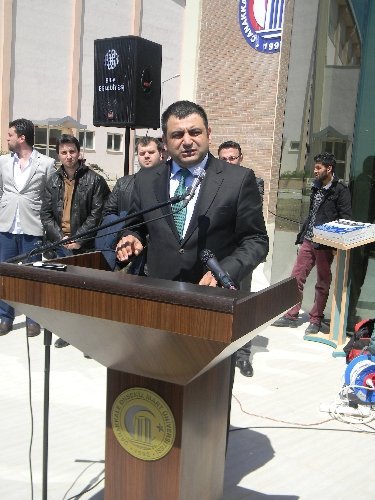 Biga İktisadi ve İdari Bilimler Fakültesi Kütüphanesi hizmete girdi