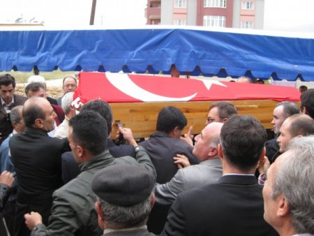BİK Sakarya Şube Müdürü Bolat'ın cenazesi baba ocağına getirildi
