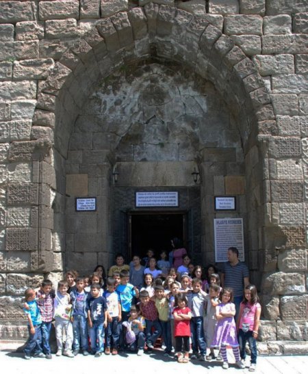 Bilgi Evi Öğrencileri, Tarihi Ve Kültürel Mekanları Gezdi