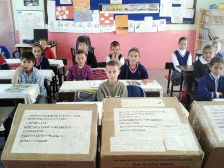 Bilgi evi öğrencilerinin topladığı yardımlar yerine ulaştı