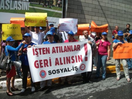 Bilgi Üniversitesi’nde işten çıkarılmalara protesto