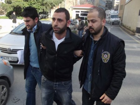 Bilgisayar hırsızı güvenlik kamerasına yakalandı