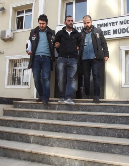 Bilgisayar hırsızı güvenlik kamerasına yakalandı