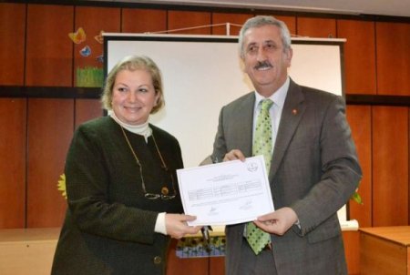 Bilgisayar Öğrenen Anneler Sertifikalarını Aldı