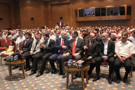 BİLGİYAP ödül töreninde dereceye giren öğrenciler ödüllendirildi