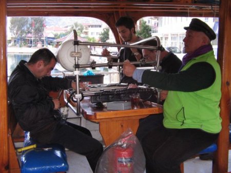 Bilim adamları Marmaris’te batma tehlikesi geçirdi