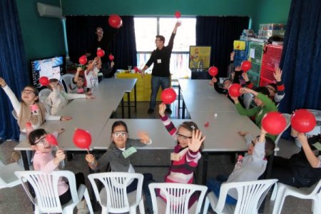 Bilim atölyeleri çocuklarla buluştu