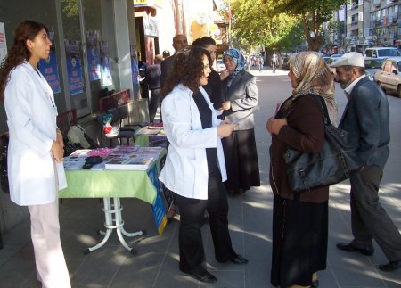 'Bilinçli yaşam ile hastalıkların önüne yüzde 80 oranında geçebiliriz'