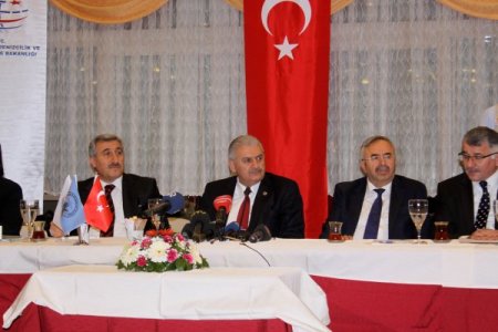 Binali Yıldırım: Yeni hava limanı için hedefimiz 3 sağlam teklif olması