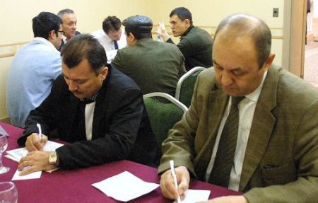 Bir Araya Gelen Özbek Ve Türk İşadamları Daha Çok İşbirliği İstedi