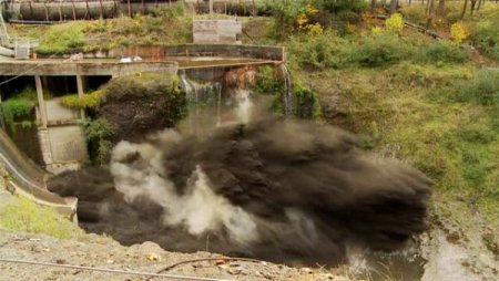 Bir Asırlık Baraj Gölü Böyle Boşaltıldı
